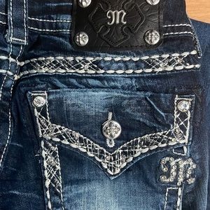 Miss Me skinny jeans size 27